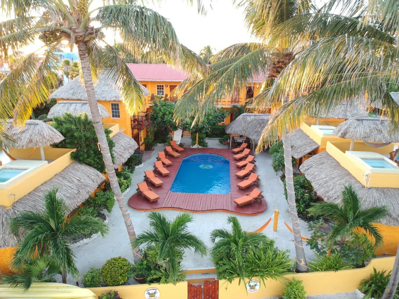 Seaside Cabanas Hotel Caye Corker Exterior photo
