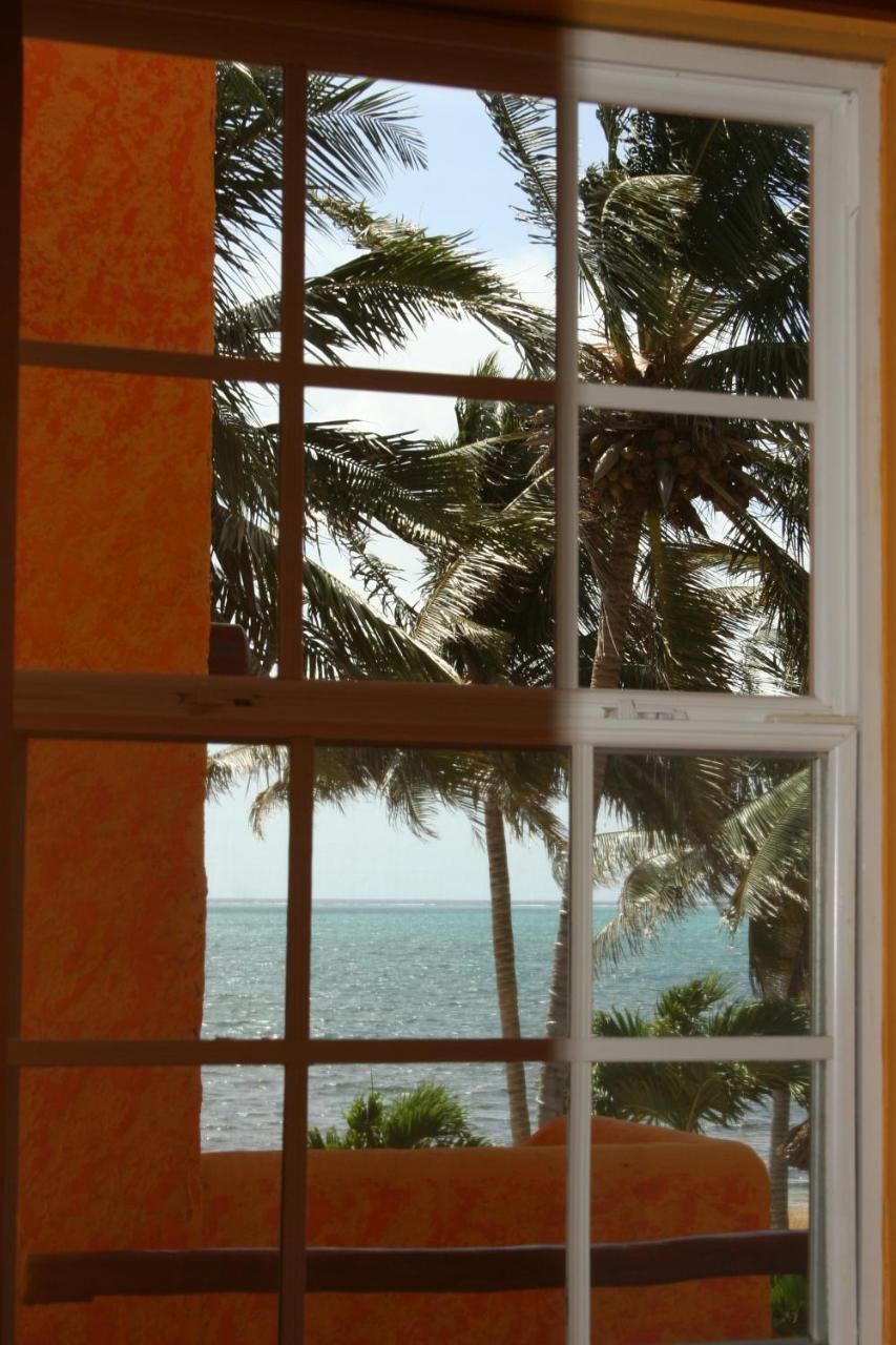 Seaside Cabanas Hotel Caye Corker Exterior photo